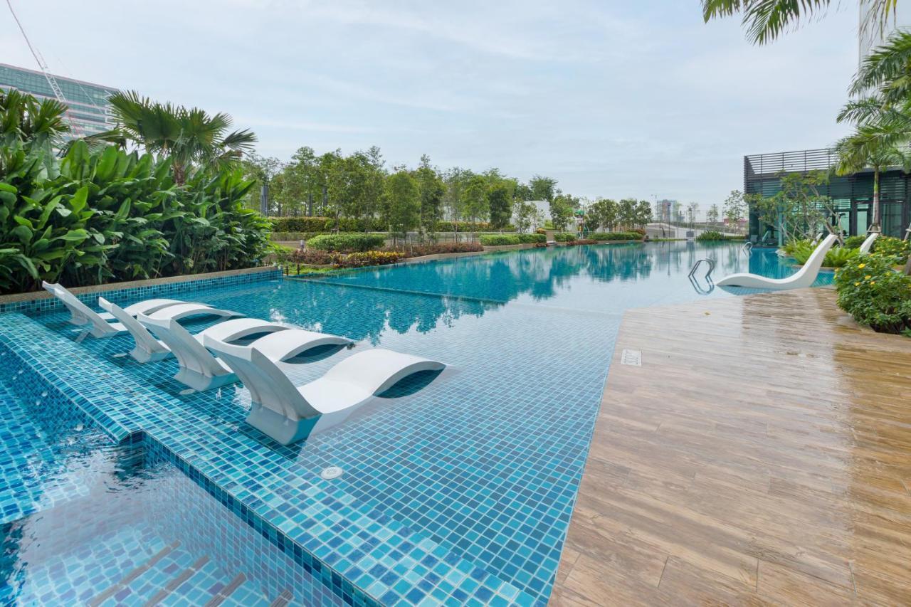 Greenfield Residence Bandar Sunway By Airhost Petaling Jaya Exterior photo